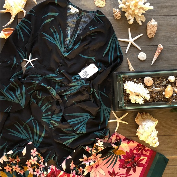 🌴🌼BILLABONG- BORN WITH JUMPSUIT🌼🌴 - Picture 2 of 11